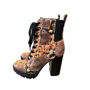 Women's Steve Madden Tan & Black Snake Skin Design Lace Up Boots, Size 8 1/2
